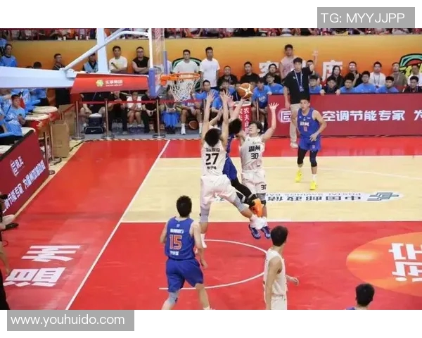 杭州乒乓球队在世界锦标赛积分榜上以82分稳居第一名展现强劲实力 杭州乒乓球队在世界锦标赛积分榜上以82分稳居第一名展现强劲实力